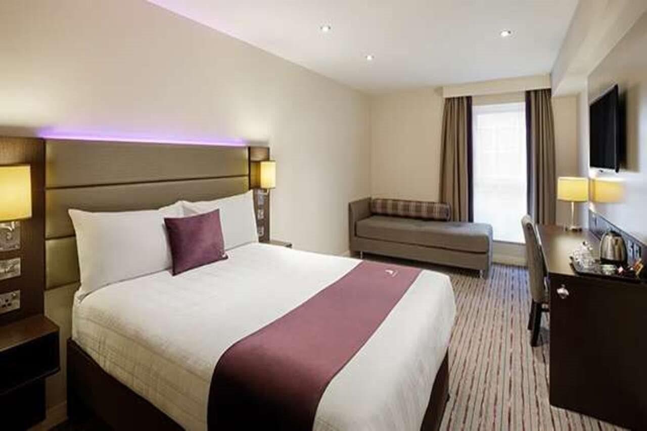 Premier Inn Ipswich North Exterior foto
