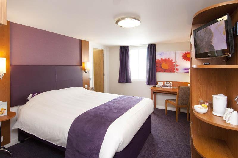 Premier Inn Ipswich North Exterior foto